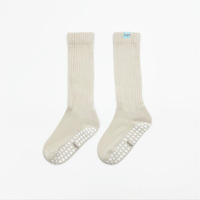 Qualité anti-dérapant logo floue Designer Compression coton Sport femmes Yoga Slouch personnalisé Grip chaussettes Pilates