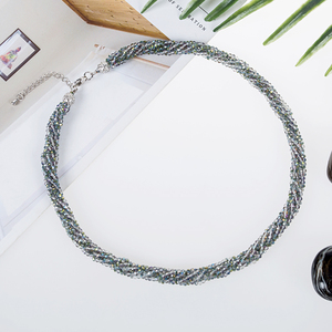 Collar de Cristal Gris Plateado de 18 Pulgadas con 4 Hileras de Cuentas de Vidrio Facetadas Trenzadas de 3 mm - Product Image 5