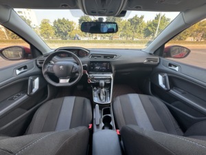 Fabriqué en Chine Dongfeng <span class=keywords><strong>Peugeot</strong></span> 308 SUV 5 places d'occasion voiture à essence à transmission <span class=keywords><strong>automatique</strong></span> avec toit ouvrant panoramique - Product Image 2