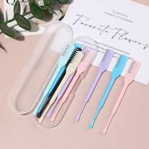 Tondeuse à poils de nez double embout avec cure-oreille, outil de beauté manuel sûr pour le nettoyage du nez, vente en gros transfrontalière - Product Image 4