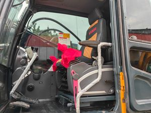 Second Hand Hyundai 220LC Medium Hydraulic Excavator for Road and <b>Foundation</b> Projects - Product Image 5