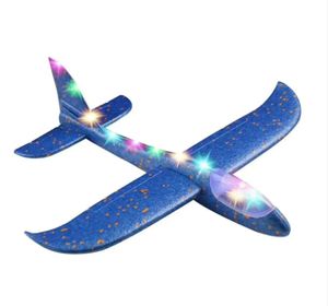 Avion en mousse de 48cm à éclairage LED de grande taille pour enfants - Product Image 1