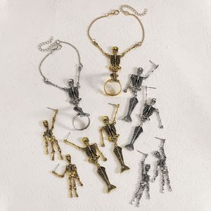 Juego de pendientes colgantes de esqueleto móvil, estilo vintage, dorados, góticos oscuros, largos, para Halloween, joyería de oreja con personalidad para festivales - Product Image 5