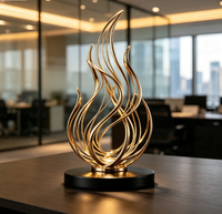 Trophée Métallique Luxe Flamme Creuse avec Logo Gravé Personnalisé, Récompense Torche Dorée pour Reconnaissance Commerciale, Réunion Annuelle, Championnat