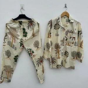 ชุดนอนผ้าฝ้ายลายดอกไม้สำหรับฤดูร้อน ชุดเพื่อนเจ้าสาว ทำมือ เสื้อผ้าผู้หญิง กางเกงขายาว เสื้อเชิ้ต ชุดนอน - Product Image 4