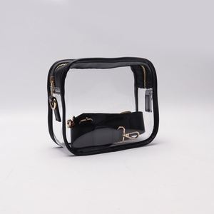 Sac bandoulière étanche en PVC noir avec fermeture éclair pour événements sportifs hivernaux, style féminin, personnalisé, pour concerts et stades (Alpha Sigma grec), portable - Product Image 4