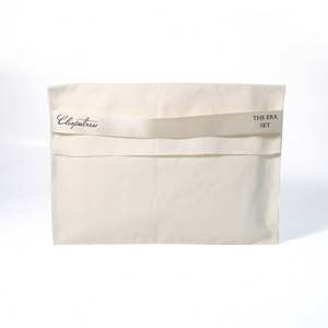 Pochette d'emballage de luxe en sergé de coton écologique et durable, brodée, pour parfum, cosmétiques, cadeaux, avec ruban et sérigraphie personnalisée - Product Image 3