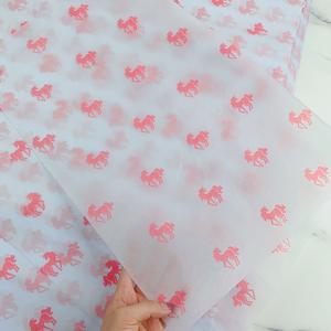 Papier de soie imprimé licorne rose de luxe - Papier d'emballage cadeau personnalisé pour emballages de marque - Product Image 5