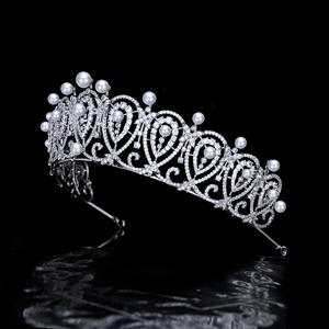 Couronne Classique Rétro en Cuivre avec Perles et Zircons, Plaqué Rhodium, Style Vintage, Luxe Impératrice Russe, pour Mariage, Anniversaire, Bal de Promo - Product Image 2