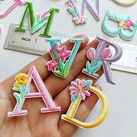 Patchs de lettres fleur personnalisés fer sur A-Z pour tissu coudre sur broderie patchs alphabet patchs décoratifs floraux pour jupe