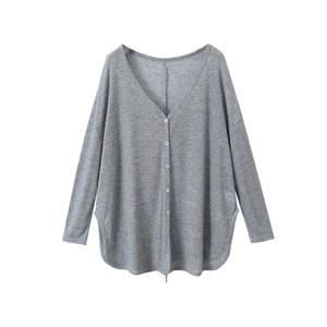 Cárdigan con protección solar Happy Plus, color negro grisáceo, nailon fino, ropa de abrigo de manga larga para mujer de talla grande N8866 - Product Image 3