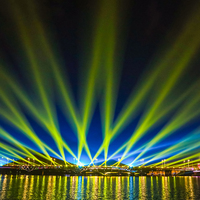 Espectáculo de Luces RGB y Láser de Alta Luminosidad para Fachadas de Edificios, Impermeabilización IP65, Programación Remota por IA para Actuaciones Nocturnas en Sitios Emblemáticos