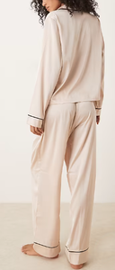 Pigiama Classico da Donna per Autunno e Inverno, Abbigliamento Casual da Casa, Set Pigiama Tinta Unita Personalizzabile - Product Image 2