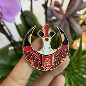 Toptan tasarımcı rozeti sert özelleştirilmiş Metal şirket Logo pimleri mıknatıs manyetik emaye pimleri - Product Image 4