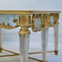Table basse carrée de luxe haut de gamme en acrylique avec incrustations de jade baroque pour villa de luxe, hall d'hôtel