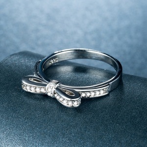 Anello con Fiocco per Donne, Gioiello Elegante e Scintillante, Vendita all'Ingrosso - Product Image 5