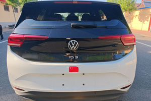 <span class=keywords><strong>Volkswagen</strong></span> ID.3 2021 SUV Elettrico Usato in Buone Condizioni, Automatico, Turbo, Sedili in Pelle, Pneumatici R19, Guida a Sinistra - Product Image 3