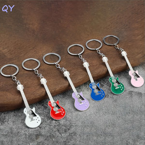 Porte-clés Guitare Électrique Miniature QY en Émail, Pendentif Instrument de Musique en Métal, Souvenir, Petit Cadeau, Vente en Gros - Product Image 1