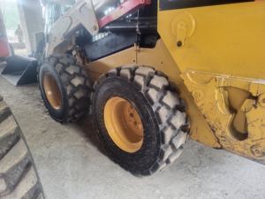 Cargador usado de alta calidad Caterpillar CAT 246D Mini cargador de dirección deslizante CAT 246C 246D 4.6ton cargador para granja - Product Image 4