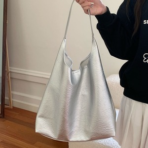 Sac fourre-tout argenté avec boucle magnétique souple, grande capacité, sac à bandoulière pour femme, usage quotidien, couleur unie, été 2024 - Product Image 5