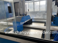 Línea de extrusión de perfil UPVC de alto rendimiento para ventanas y puertas