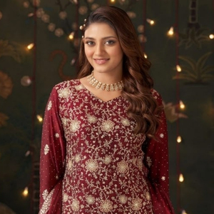Kurti bordado de color granate para mujer, con pantalones y dupatta a juego, conjunto salwar, ideal para fiestas, bodas y eventos festivos. - Product Image 3