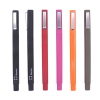 Stylo à bille promotionnel personnalisé de haute qualité avec logo, toucher doux, caoutchouc noir, clip métallique carré, plastique revêtu, 1,0 mm