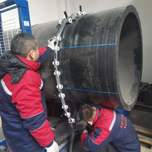 Cortador de Tubos de Plástico Rotatorio Eupc60 de Gran Tamaño para Tubos de PE y PVC de 500-1600 mm - Product Image 1