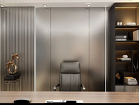 Panneau mural intérieur WPC personnalisé en usine avec options de surface en bois, marbre ou métal