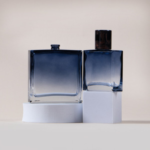 Baja MOQ 30ML 50ML Hombres Oscuro Gradiente Azul Rectángulo Vidrio Perfume Spray Botellas Con Tapa - Product Image 1