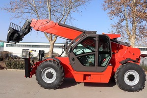 TH735テレハンドラー3.5T 4T容量7M 17M 18M持ち上がる高さ新しい状態ディーゼルエンジンは小売レストランのために動力を与えます - Product Image 3