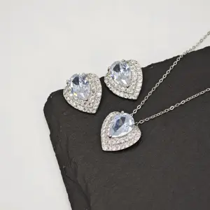 La migliore vendita di rame zircone oro platino 18k collana di orecchini da sposa set di gioielli da sposa