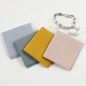 Bolsa de Joyería Personalizada de Microfibra con Solapa de Terciopelo <span class=keywords><strong>para</strong></span> Aretes, Collares, Pulseras y Anillos, con Logotipo - Product Image 1