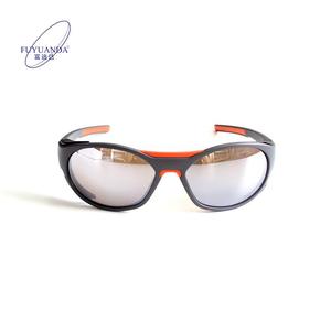 Fuyuanda <span class=keywords><strong>Vaultex</strong></span> Lunettes de sécurité industrielles personnalisées Lunettes de soudage anti-buée et anti-rayures à la mode pour la protection des yeux - Product Image 1
