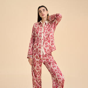 Ensemble de pyjama long en satin et mousseline respirant et thermique, grande taille, pour festivals culturels et vacances - Product Image 2