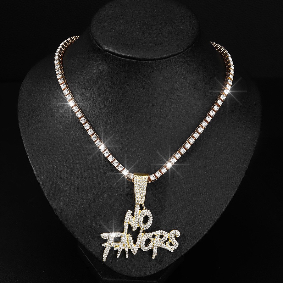 Colgante de oro con cadena de tenis de 18 pulgadas