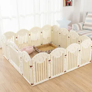 Big sapce pet plastic fence dog house