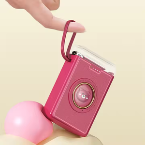 Dessin animé mignon conception 10W sortie batterie externe Mini 20000mAh LED lumières fils pratique USB pour la charge mobile <span class=keywords><strong>d</strong></span>'urgence en plein air - Product Image 5