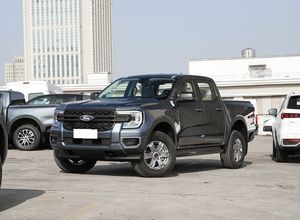 Ford 2023 4x4 2.3T Camioneta Mini Nueva de Gasolina, 4 Puertas y 5 Asientos, Scooter de Movilidad Familiar, Autos Usados de Alto Rendimiento - Product Image 3