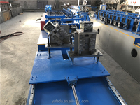 Machine de pressage de CD, machine de formage de rouleaux de canal