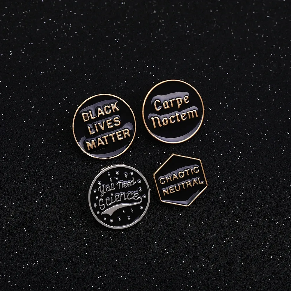 Joyería de letras Black Lives Matter insignia redonda caótica neutral Carpe Noctem Yall necesita broches de ciencia alfileres de Collar para regalo de abrigo