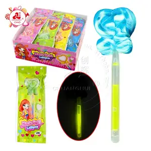 Lollipop de luz mágica con barra luminosa en forma de corazón