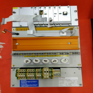 Nuovo PLC Originale P 6SE-4706 DRIVE con Scheda Adattatore 380/415V 8A 50/60HZ 1K *Prezzo Conveniente* Disponibile - Product Image 1