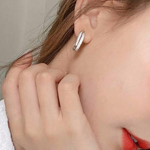 Orecchini a Cerchio in Oro Bianco con Cristalli Taglio Brillante Rotondo, Gioielli alla Moda per Donna - Product Image 5