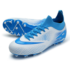 Nuevas zapatillas de fútbol para hombre y mujer con tacos largos y tacos divididos, zapatillas de entrenamiento antideslizantes para adolescentes y estudiantes. - Product Image 4