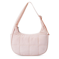 Mini sac à bandoulière matelassé en nylon souple à logo tendance et décontracté pour femmes sac à main fourre-tout en nylon souple personnalisé le plus récent vente en gros