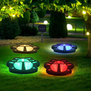 Luces solares de mariquita y mariposa 3 en 1 para exteriores LED Cat Paw <span class=keywords><strong>Bear</strong></span> Paw Stake Lights para césped y jardín - Product Image 2