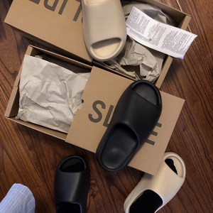 Best-Selling Comfortable Soft Thick Bottom Home <b>Slippers</b> New Design Solid Color EVA Slides Quick-Drying Non-Slip Waterproof - Product Image 2