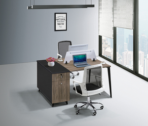 Silla de escritorio simple y moderna para el personal, combinación de muebles de oficina de doble asiento con mesa de pantalla de ordenador para personal o trabajadores de oficina - Product Image 2