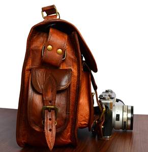 Venta al por mayor de cuero genuino DSLR bandolera bolsa de la cámara de vídeo de fotografía al aire libre con correa elegante y duradero - Product Image 6